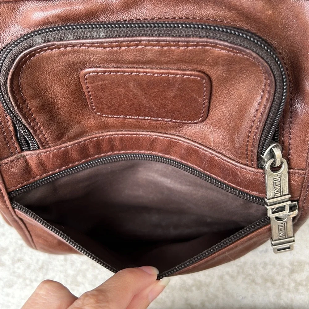 Vintage Tumi Messenger Bag Saddle Travel Sling Crossbody Purse Brown Leather
